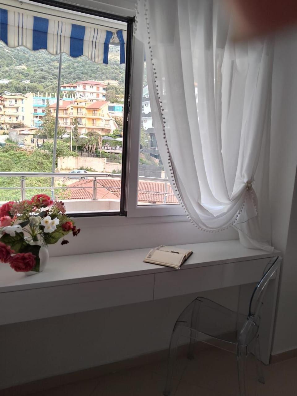 Vera Vlorë